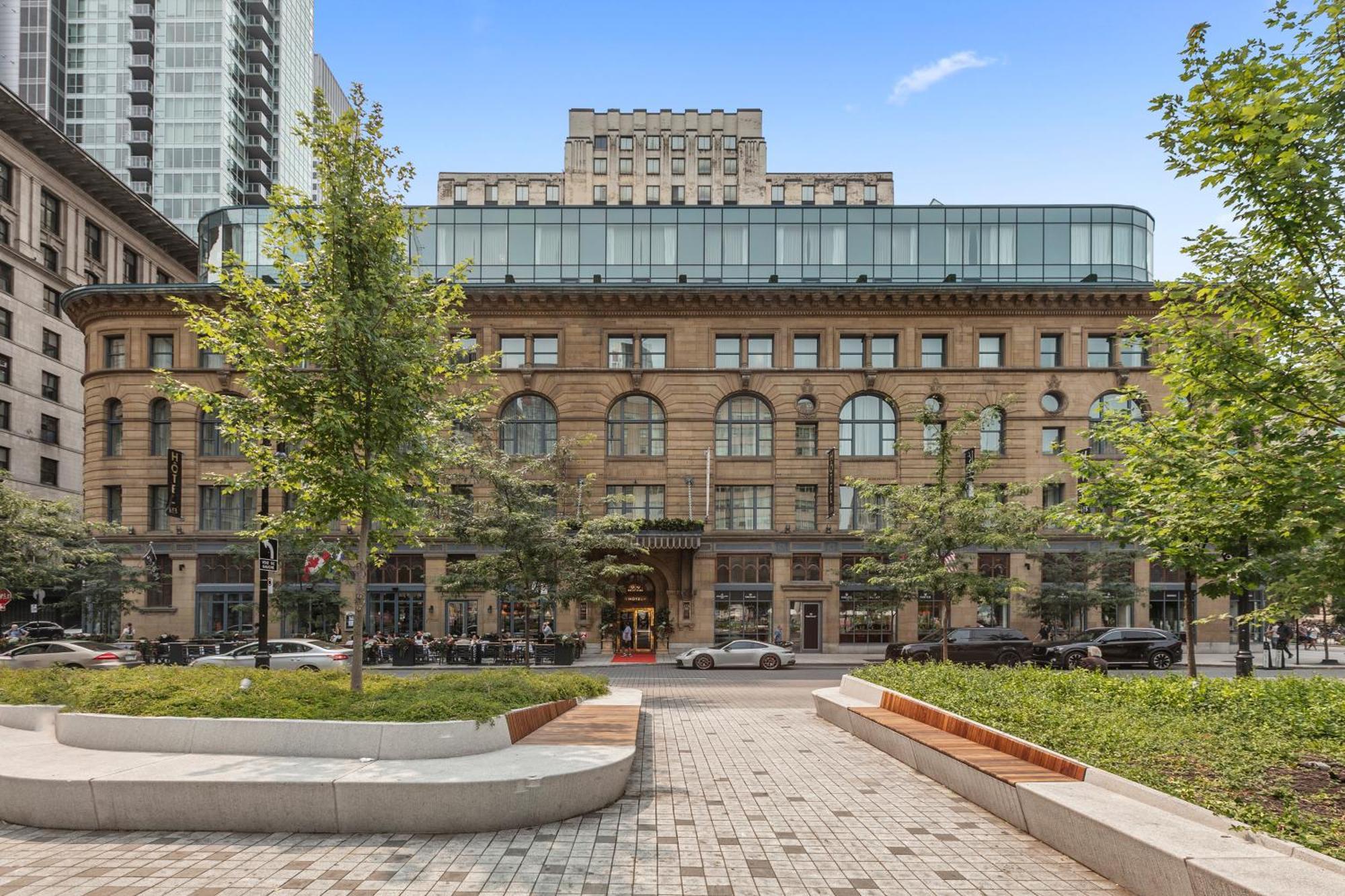 Hotel Birks Монреал Екстериор снимка The hotel in 2019