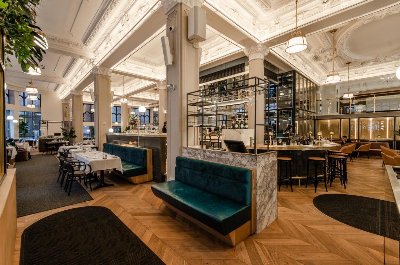 Hotel Birks Монреал Екстериор снимка The interior of the restaurant